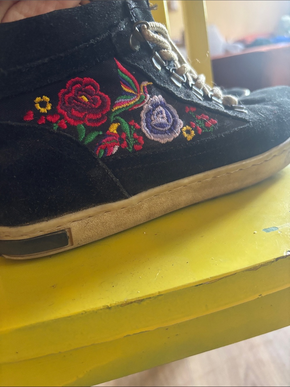 inkkas Black Lace-Up Women's Boots with Colorful Floral Embroidery